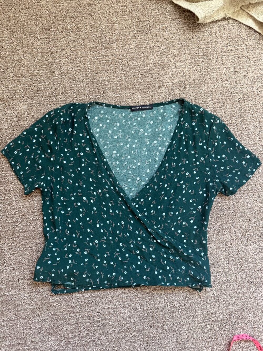 Brandy Melville Green Ditsy Floral Wrap Crop Top Cottagecore Coquette Sz 2/OS